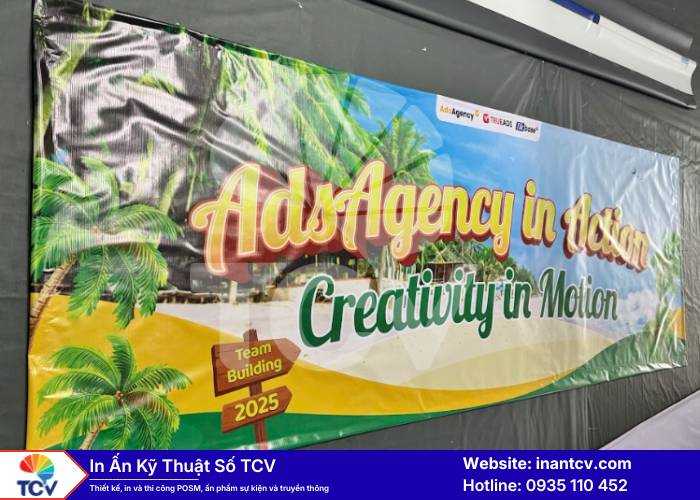 Banner ngang treo ngoài